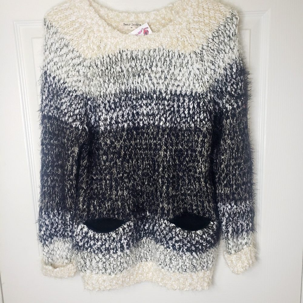 Bear Dance Eyelash Knit Sweater pockets medium